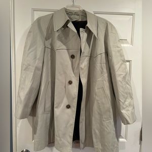 Men’s London Fog trench coat with removable lining 42 R